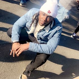 Meet your Posher, Jonathan